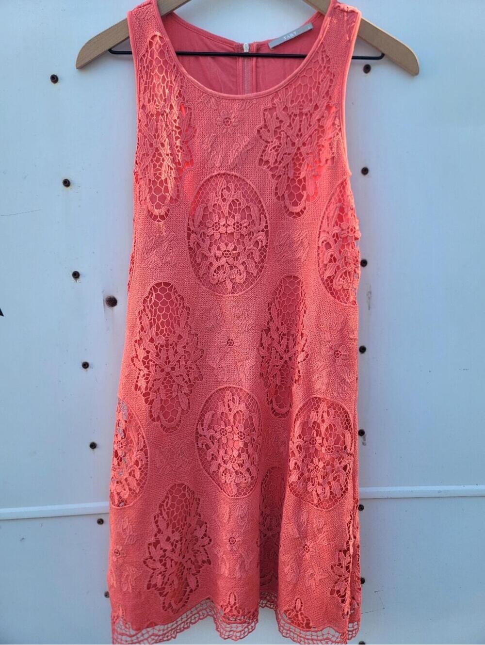 TART Collections Coral Crochet Lace Shift Mini Dress S